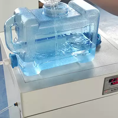 How to Add Water to the Water Jacket Incubator?