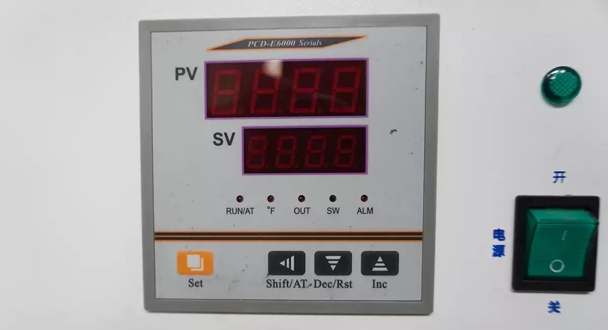 Thermostatic Incubator details